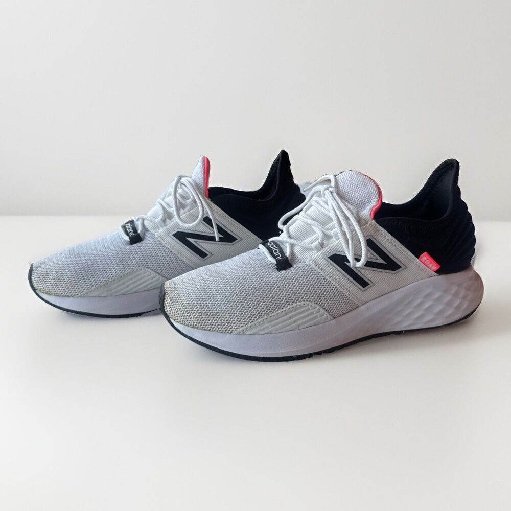 New Balance Fresh Foam Roav Women's Size 10 White Black Pink WROAVLW Excellent